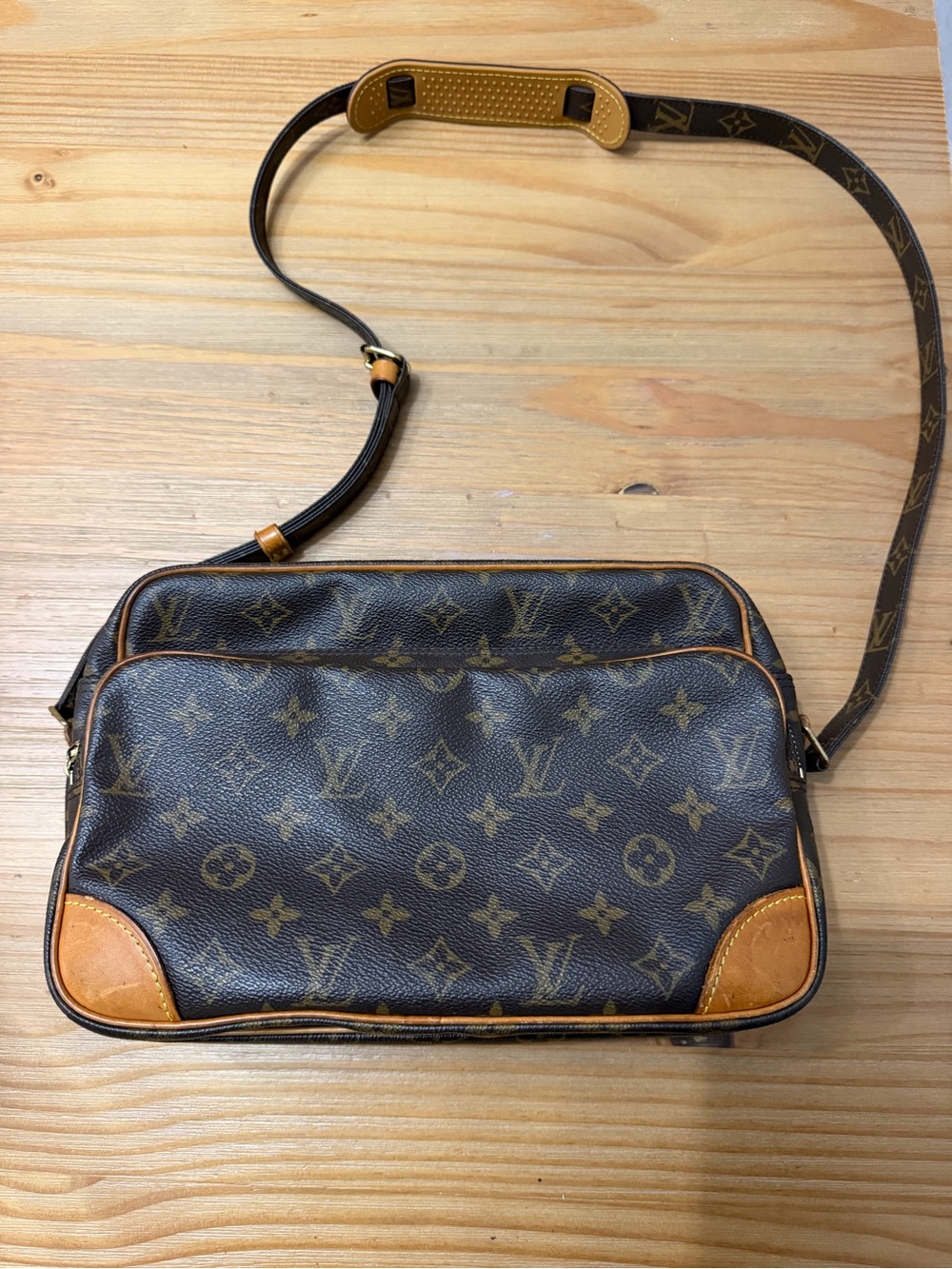 Authentic Louis Vuitton NILE